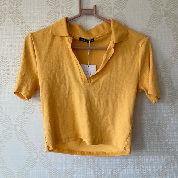 Zara Tops - ZARA Women Ribbed Crop Top